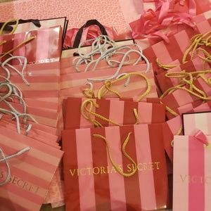 Victoria‎ secret 8 medium +40 New PC vs tissue pape